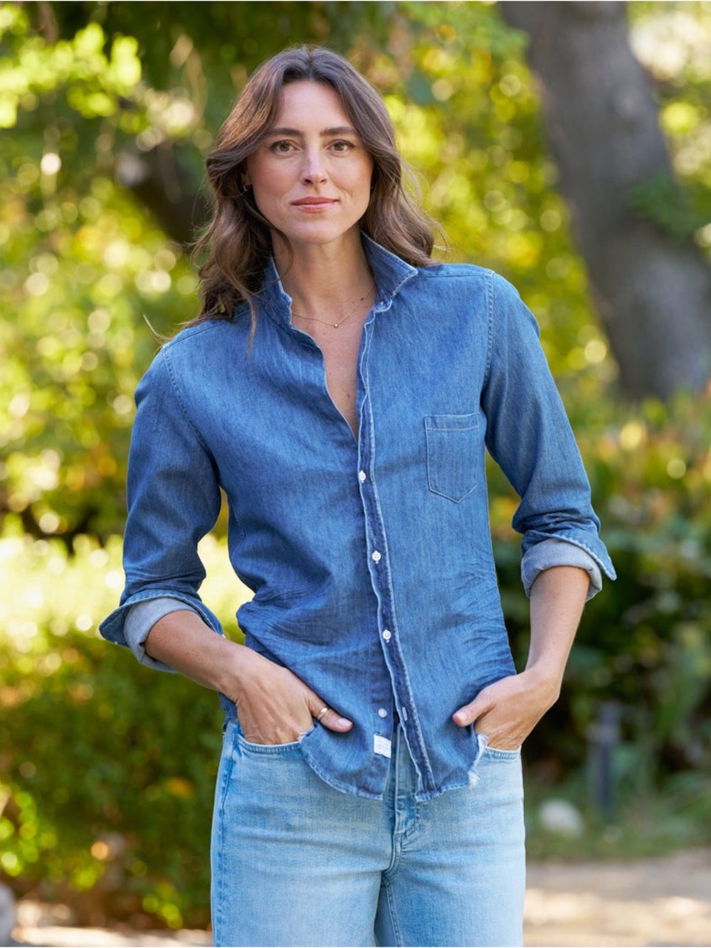 Frank & Eileen BARRY Denim Button Up Raw Hem Shirt Small - Picture 5 of 5